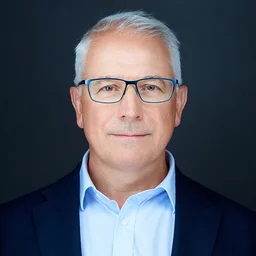 Nagy Barnabás vasszerelő szakoktató, MODELLO Intézet